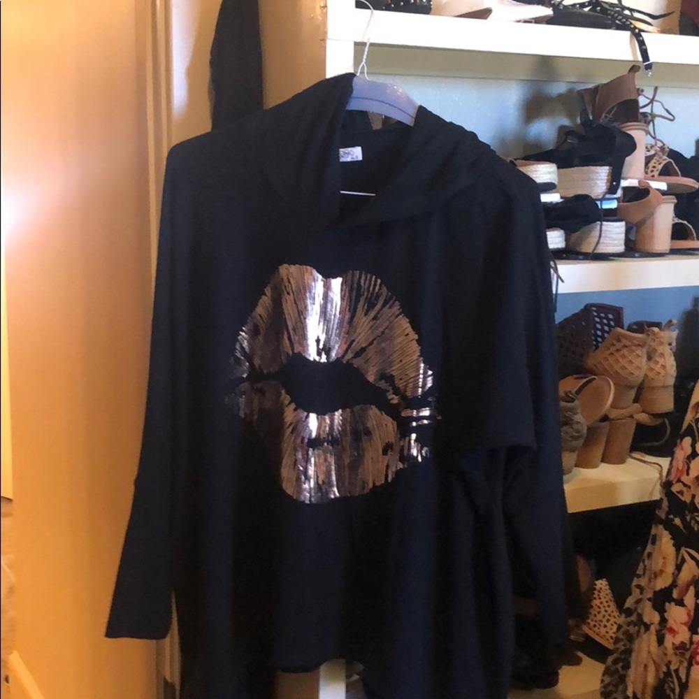 Hooded sweat shirt medium/large